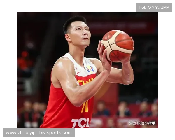 篮球运动员如何结合战术训练提高比赛中的判断力和执行力