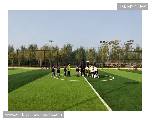 足球可降解材料是否将成为足球装备环保发展的新方向 足球可降解材料是否将成为足球装备环保发展的新方向